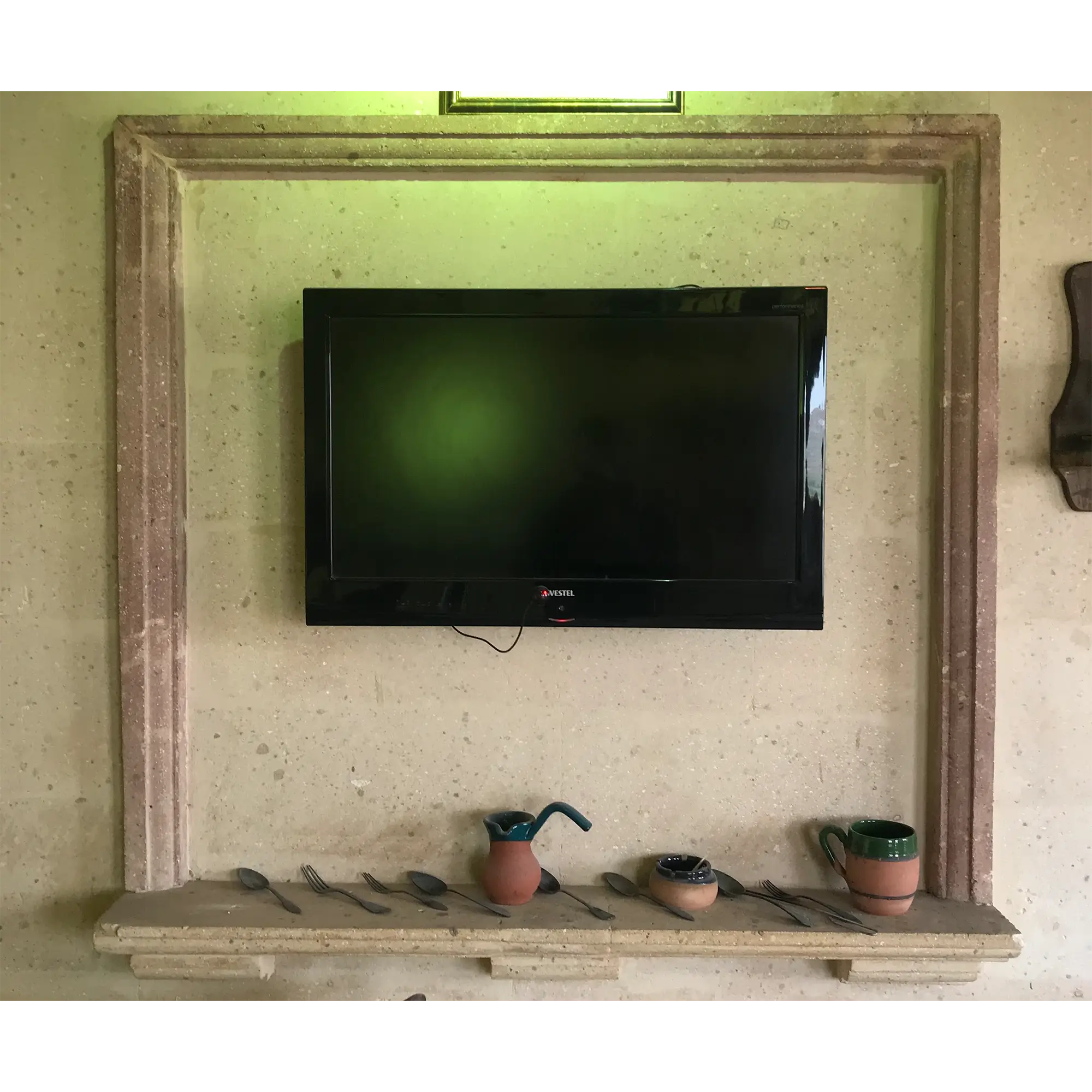 Çift-Tek Taraf Korniş İşlemeli Tv Ünitesi